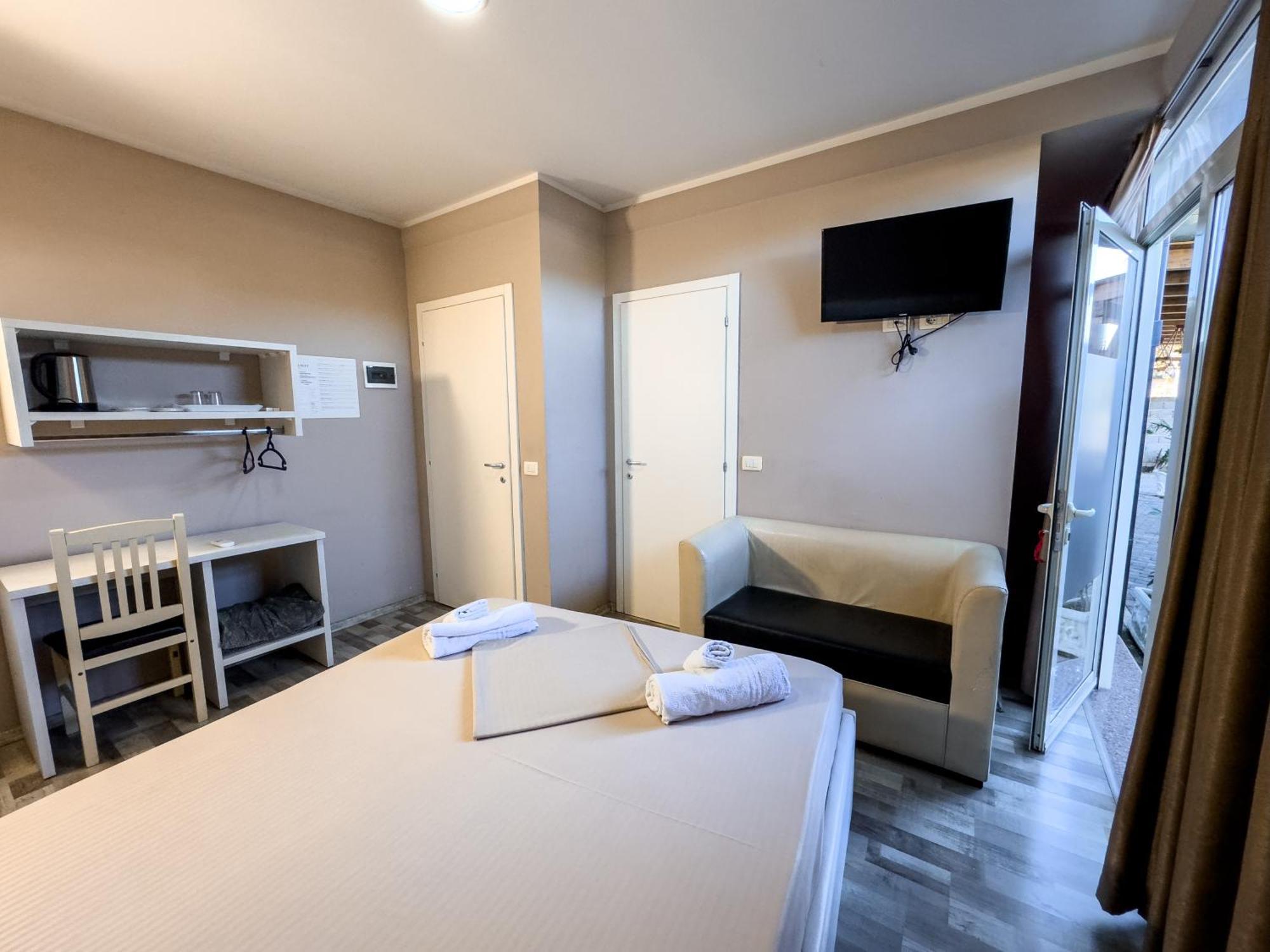 Shkodra Budget Hotel Eksteriør bilde